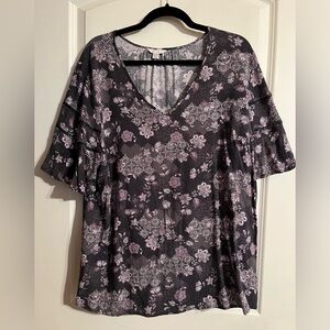 EUC bell sleeve top